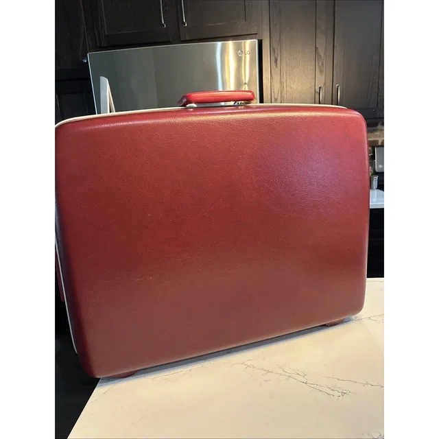 Samsonite Vintage Silhouette Ii Burgundy 19/22 Hard Luggage Survivor in red from Poshmark