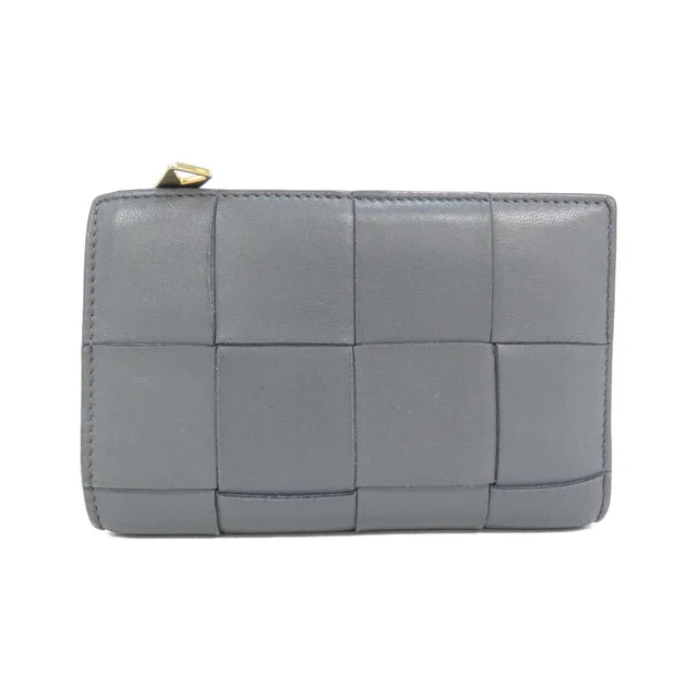 Bottega Veneta Lambskin Wallet in Lambskin from LuxUness