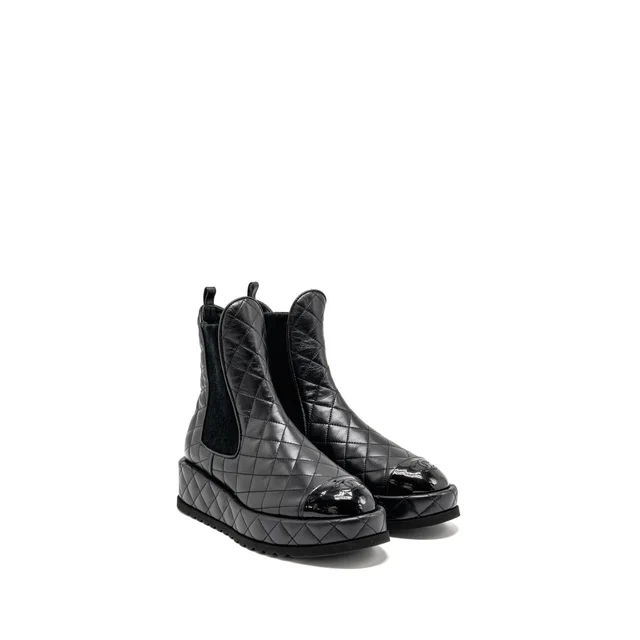 Chanel Size 39 CC Cap Toe Quilted Short Platform Boots Lambskin/Patent Black in Black Lambskin from EMIER