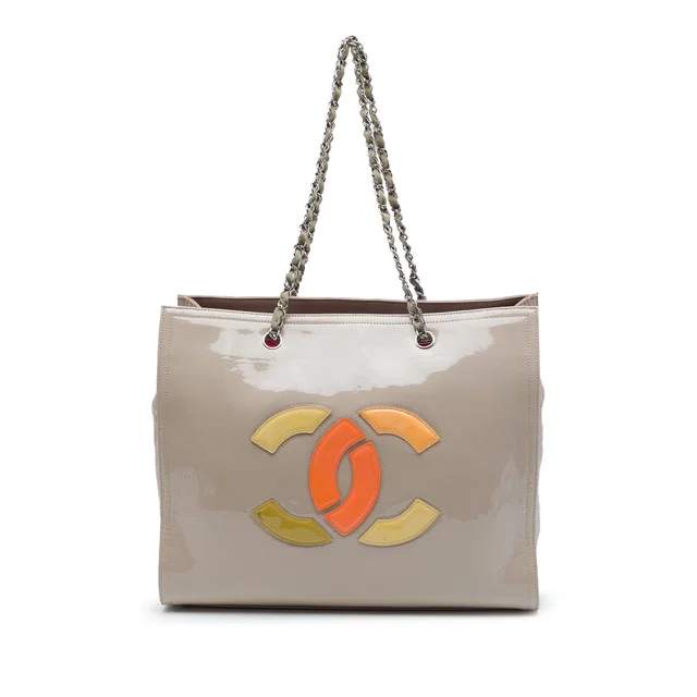 Brown Chanel CC Patent Lipstick Ligne Tote in Brown Patent leather from Designer Revival