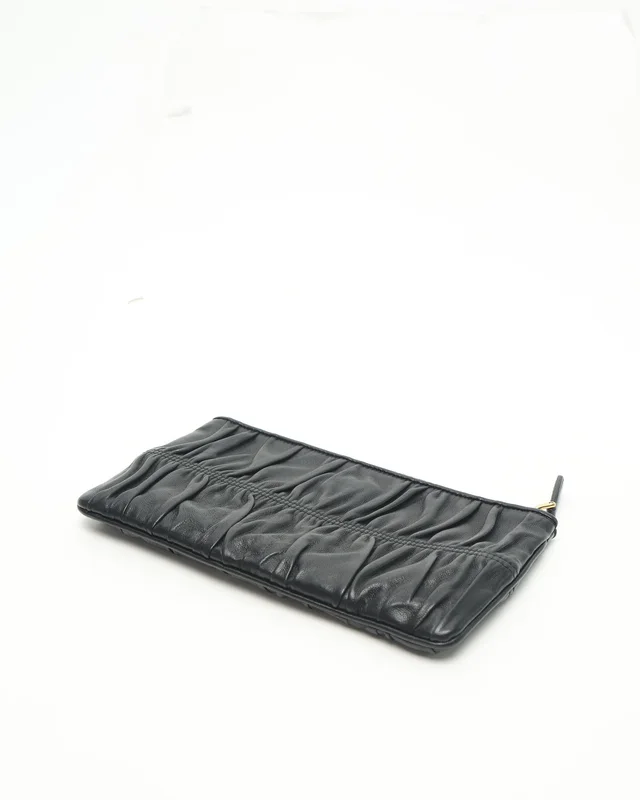 Prada Nappa Gaufre Small Zip Pouch in Nappa leather from A Retro Tale, photo 5 of 7