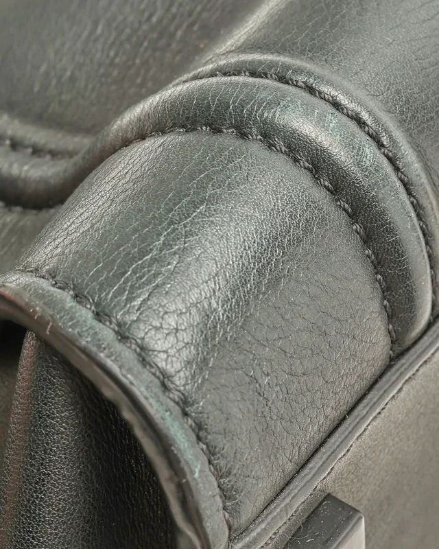 Celine Luggage Phantom Medium Tote Bag in Suede from A Retro Tale, photo 6 of 9