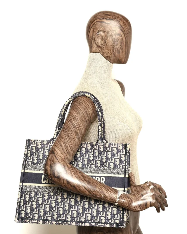 Dior Medium Oblique Book Tote Bag in Canvas from A Retro Tale, photo 9 of 9