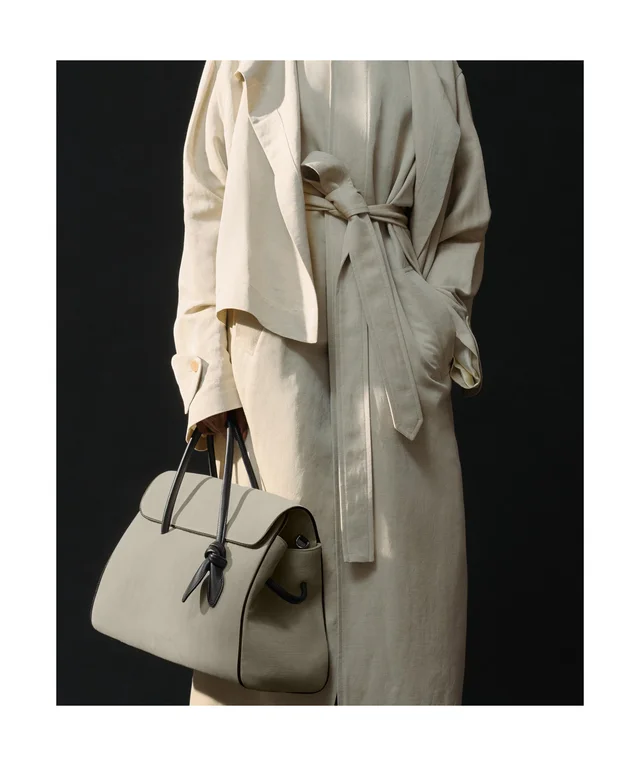 Jacquemus The Turismo made in Italy soft shopper bag., photo 4 of 6 from SENSER