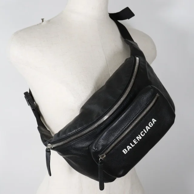 Balenciaga Everyday Waist Leather Black Bag in Black Leather from HEWI, photo 8 of 10