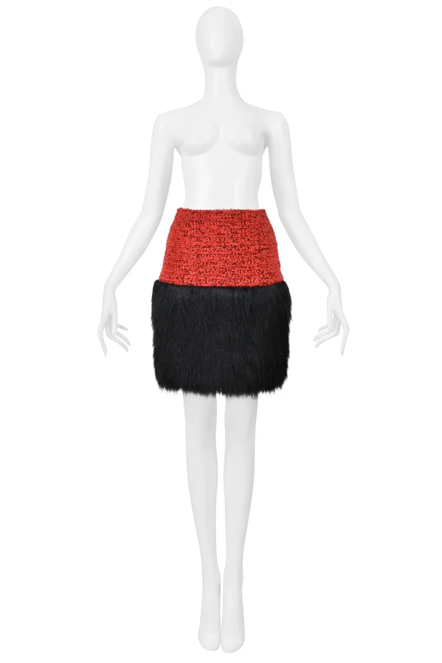 Chanel Red Velvet Tweed Skirt With Black Faux Fur 1994 in Black Tweed from Resurrection Vintage, photo 5 of 10
