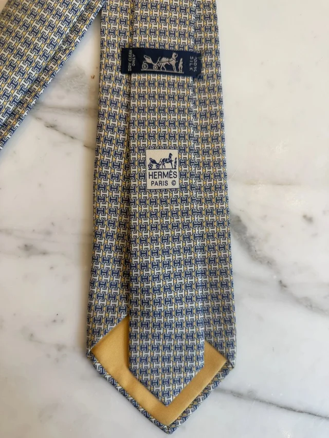 Hermès Vintage Blue And Yellow 5335ta Printed Silk Tie (H Motif) in blue Silk from Grailed