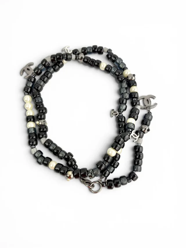 Chanel Black Beaded Lariat Necklace in Black from Season 2 Consign, photo 2 of 3
