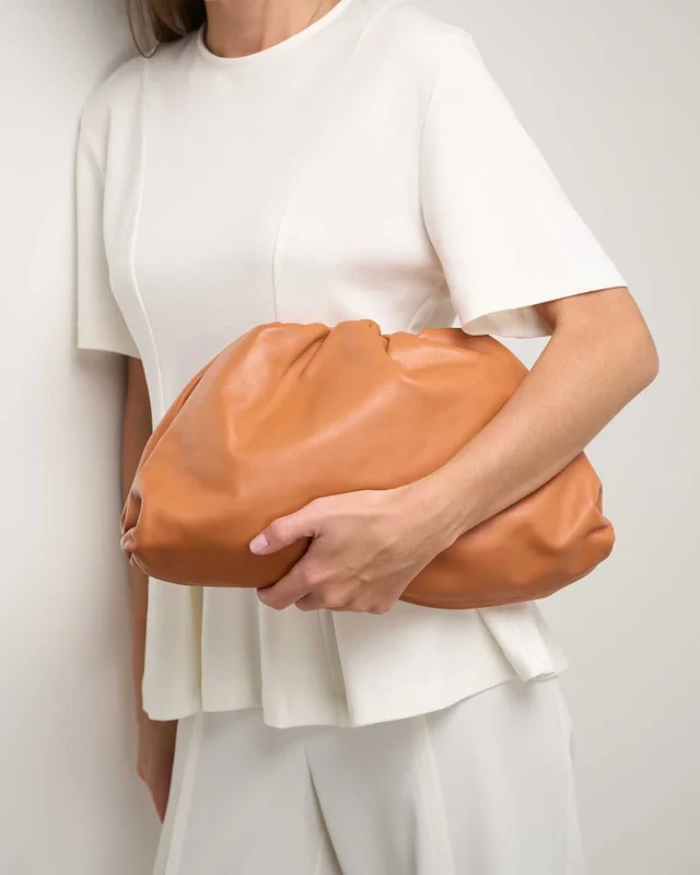 Bottega Veneta Pouch Large Lamb Brown in Brown Lambskin from SACLÀB, photo 2 of 9