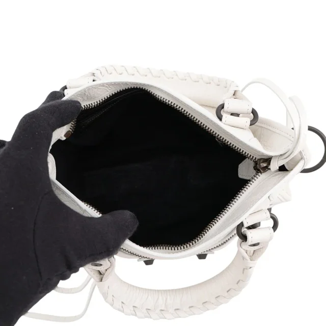Balenciaga City 2way Bag White806395 Arena Lambskin Size Mini in Lambskin from GALLERY RARE, photo 5 of 18