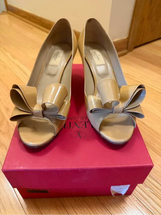 Valentino Garavani Beige Patent Bow Peep-Toe Pumps in neutral|red|brown Patent leather from Poshmark