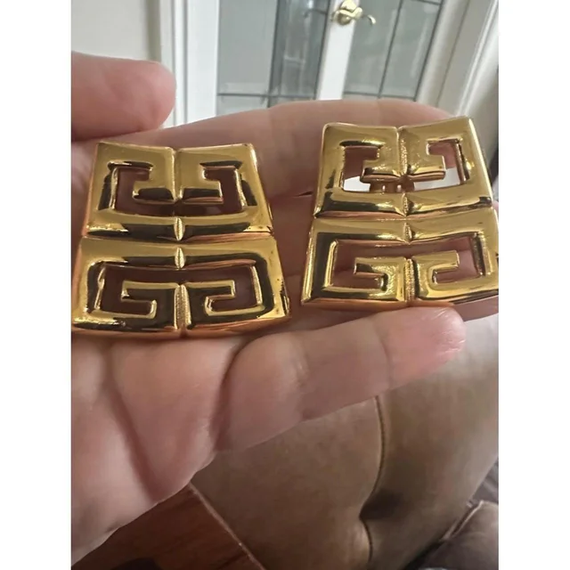 Givenchy Women's Jewelry - Gold in gold from Depop, photo 6 of 8