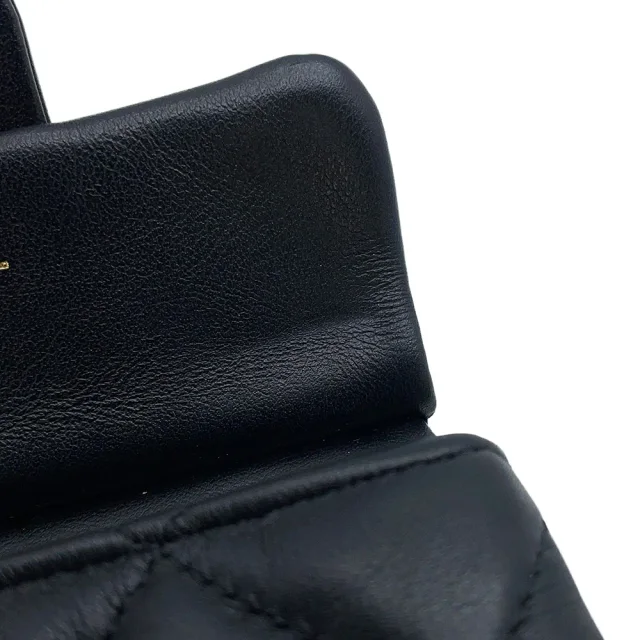 Chanel Matelasse ChainShoulder Bag BlackAP2271 Lambskin in Lambskin from GALLERY RARE, photo 7 of 10