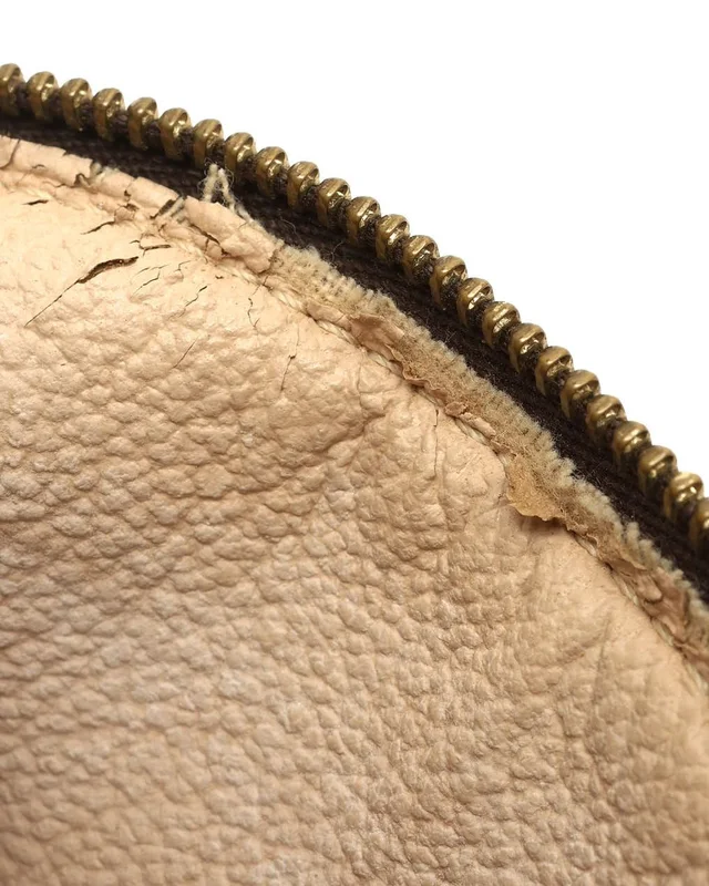 Louis Vuitton Monogram Cosmetic Pouch in Coated canvas from A Retro Tale, photo 7 of 9