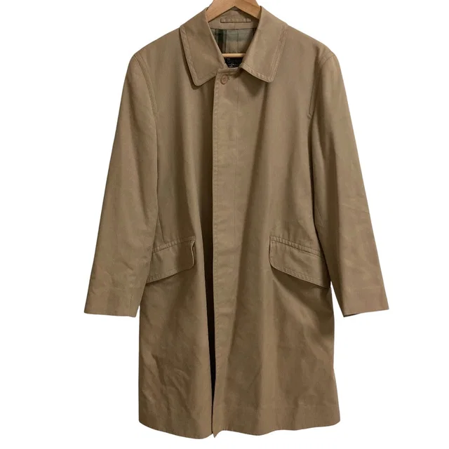 Burberry Burberrys Vintage Cotton Single Breasted Coat from LuxUness