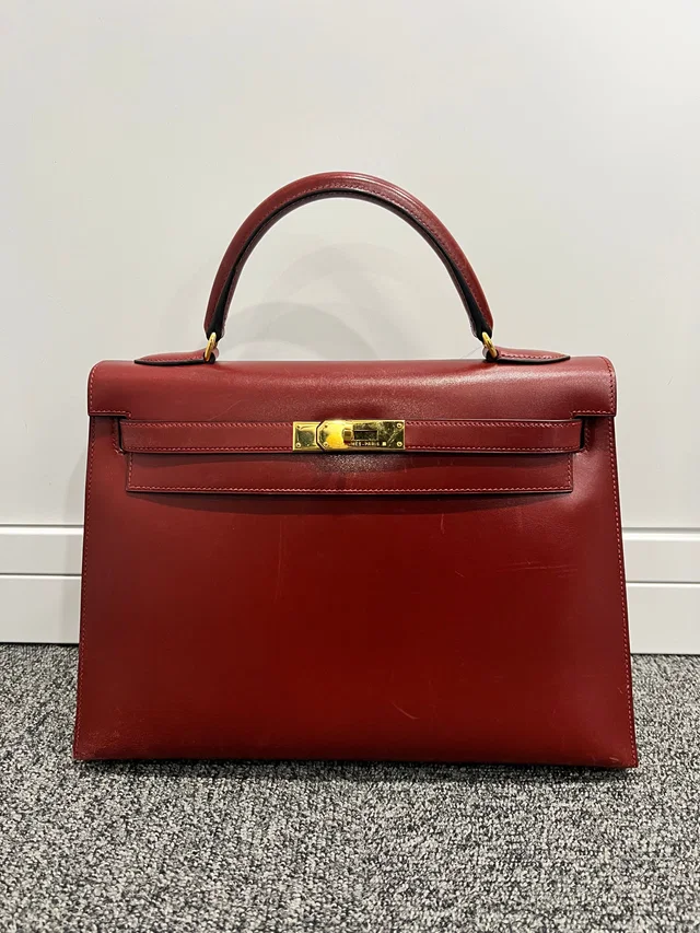 Hermès Kelly 32 Box Rouge H GHW in Burgundy from Luxury Promise