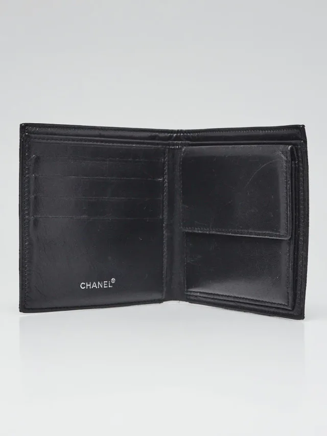 Chanel Black Nylon Travel Line Bi-fold Wallet in Black Nylon from Yoogis, photo 2 of 7