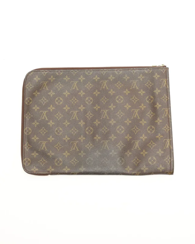 Louis Vuitton Monogram Laptop Case, size 17-Inch in Coated canvas from A Retro Tale, photo 2 of 6