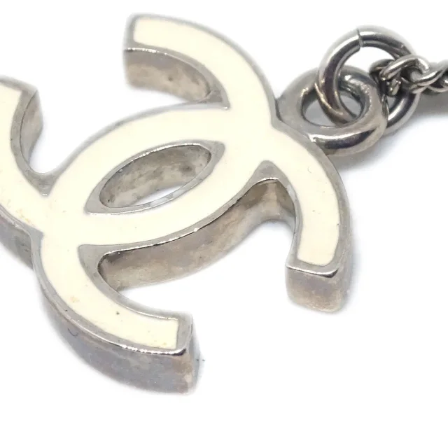 Chanel Cc Logo Pendant Metal Silver _plated Jewelry in Silver from HEWI, photo 3 of 4