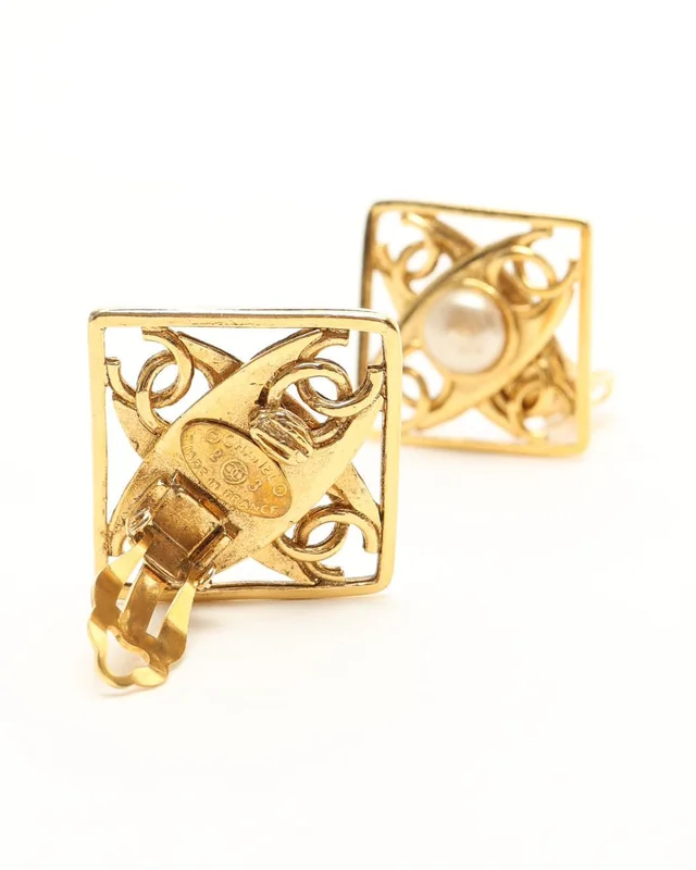 Chanel Coco Mark Clip-on Earrings from A Retro Tale, photo 4 of 4
