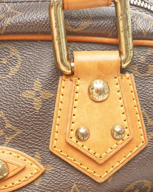 Louis Vuitton Monogram Manhattan GM Bag in Coated canvas from A Retro Tale, photo 6 of 11