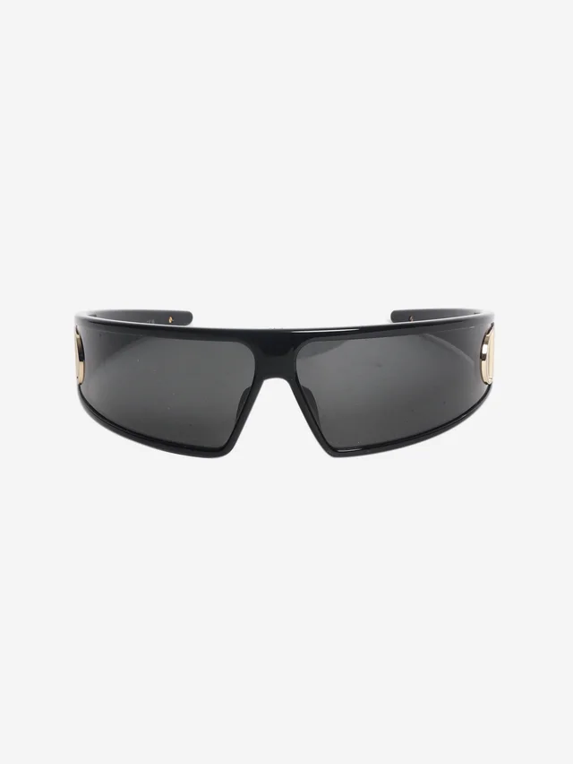 Dior Black VeryDior M1U mask sunglasses in Black from Sign of the Times
