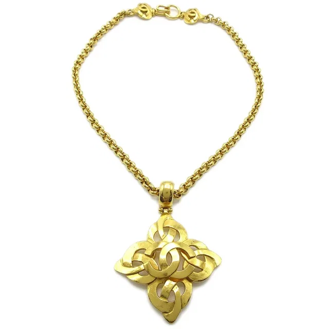 Chanel Cc Heart Pendant Metal Gold _plated Jewelry in Gold from HEWI