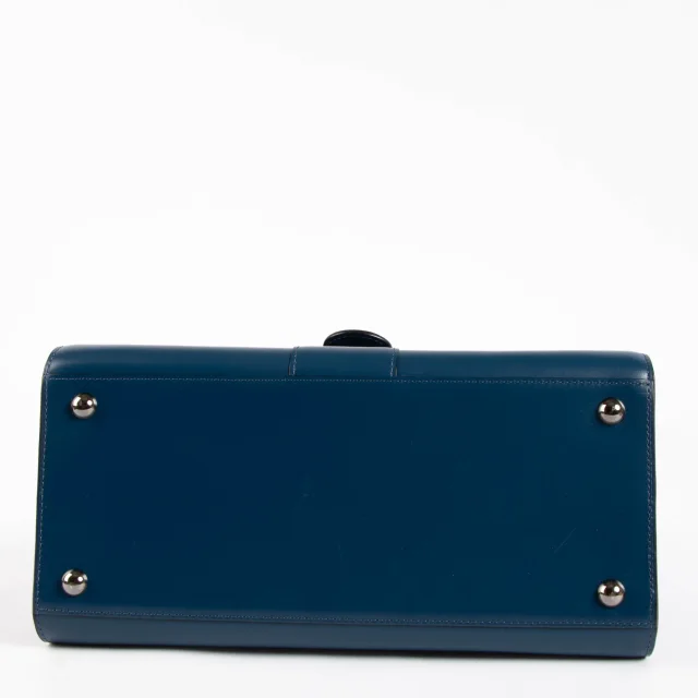 Delvaux Bleu de Prusse Box Calf Brillant MM Bag in Blue Box leather from Labellov, photo 5 of 9