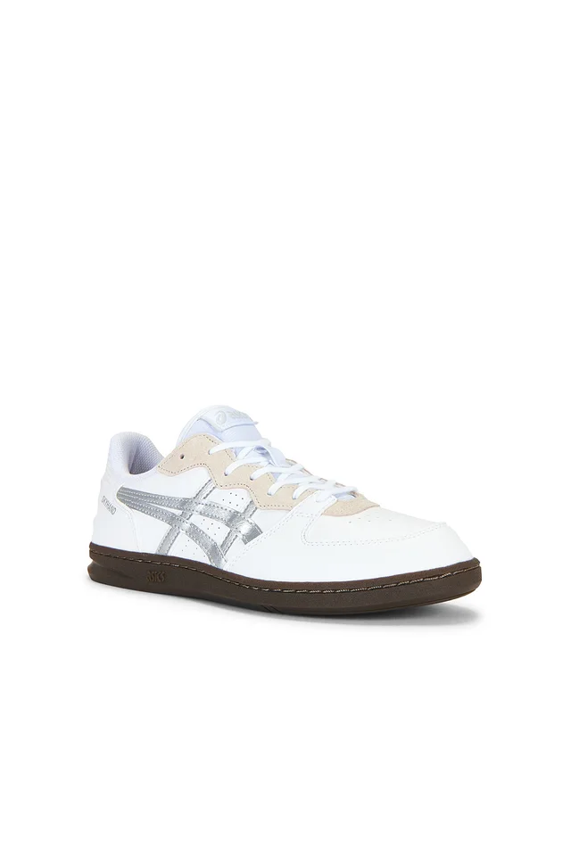 Asics Skyhand OG Sneaker in White & Pure Silver, photo 2 of 6 from REVOLVE (Canada)