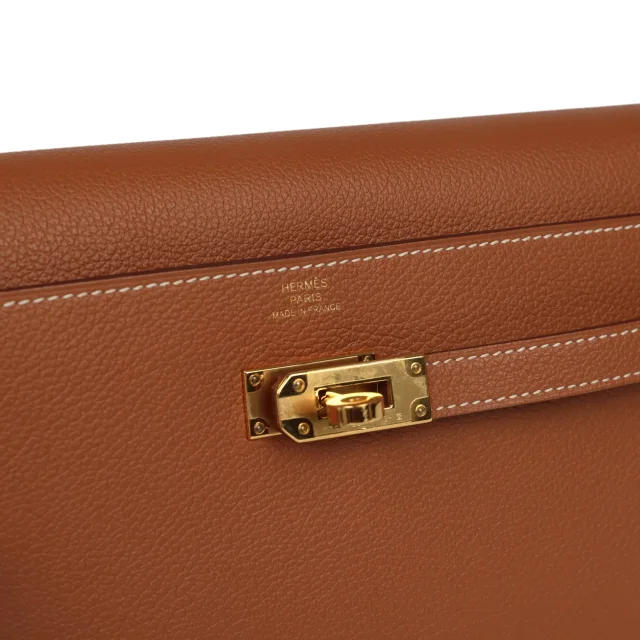 Hermès Kelly Wallet To Go Gold Evercolor Gold Hardware in Gold Evercolor from Madison Avenue Couture, photo 2 of 2