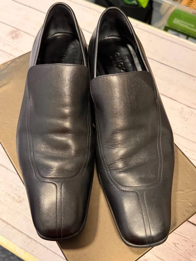 Gucci Men’s Leather Loafers Size: UK 11 in Black Leather from Oxfam Online Shop, photo 4 of 5