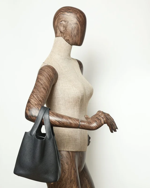 Hermès Clemence Picotin 18 Bag in Clemence leather from A Retro Tale, photo 8 of 8