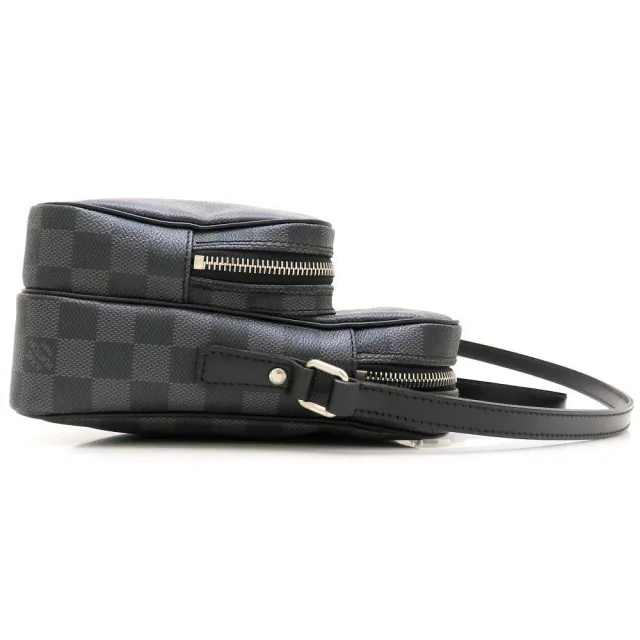 Louis Vuitton Damier Graphite Shoulder Bag in Black Canvas from LuxUness, photo 2 of 9