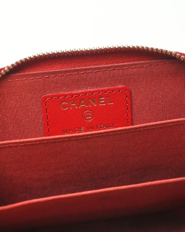 Chanel Zip Around Card Holder from A Retro Tale, photo 4 of 6