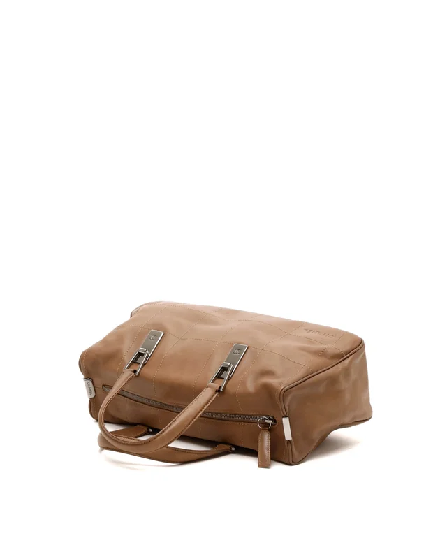 Chanel CC Choco Bar Tote Bag in Leather from A Retro Tale, photo 4 of 8