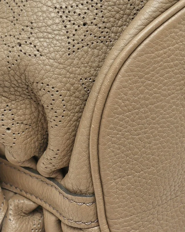 Louis Vuitton Mahina XL Bag in Leather from A Retro Tale, photo 8 of 12