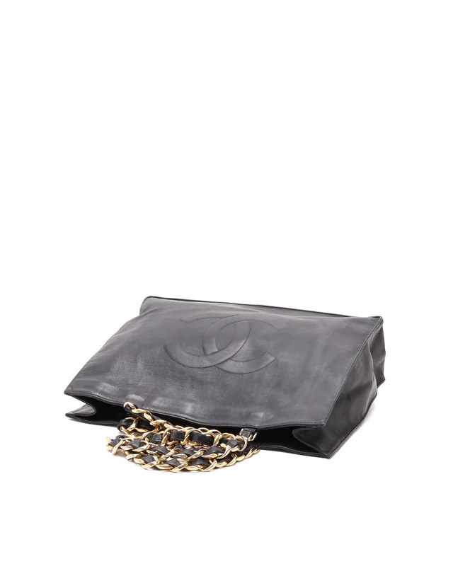 Chanel CC Chain Tote Bag in Leather from A Retro Tale, photo 5 of 11