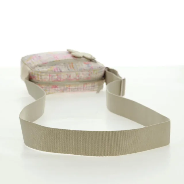Chanel Vintage Clover Camera Printed Canvas Multicolour Bag in Multicolor Canvas from HEWI, photo 8 of 24