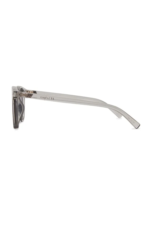 Le Specs No Biggie in Pewter & Smoke Mono, photo 3 of 3 from REVOLVE (Canada)