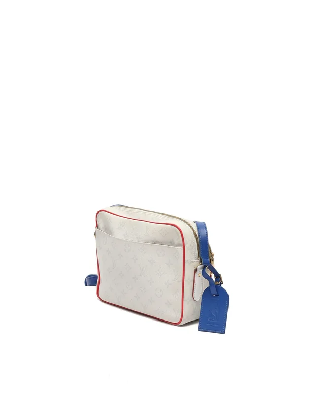Louis Vuitton x NBA Monogram Nil Messenger Antarctica Bag in Coated canvas from A Retro Tale, photo 3 of 11