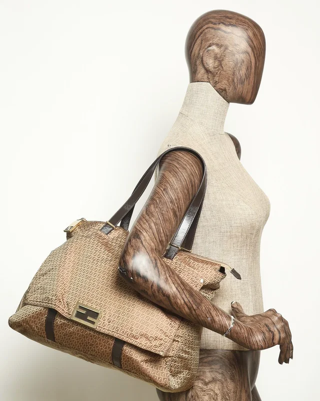 Fendi Zucchino Tote Bag in Canvas from A Retro Tale, photo 14 of 14