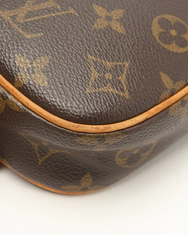 Louis Vuitton Monogram Pochette Ganju Bag in Coated canvas from A Retro Tale, photo 6 of 10