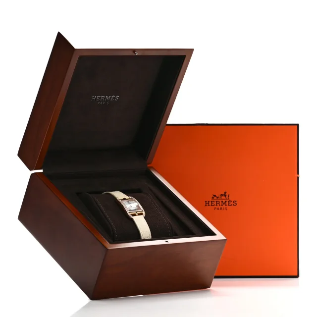 Hermès 18K Yellow Gold Alligator Diamond Bezel Mother of Pearl 23mm Cape Cod Quartz Watch Craie in White Crocodile from FASHIONPHILE, photo 5 of 5