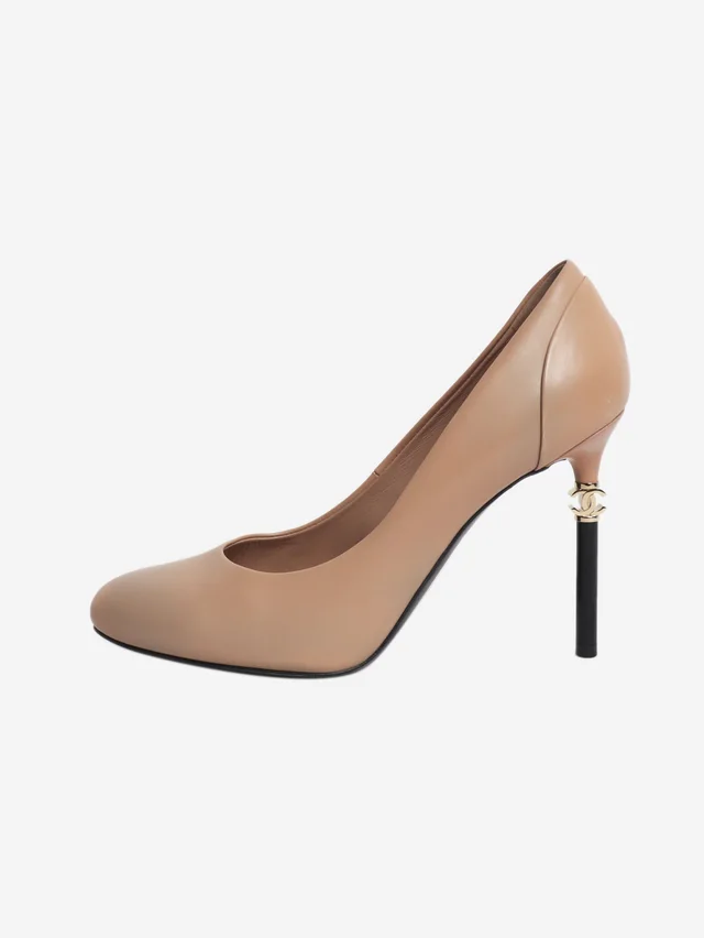 Chanel Blush leather pumps - size EU 39.5 in Pink Leather from Sign of the Times