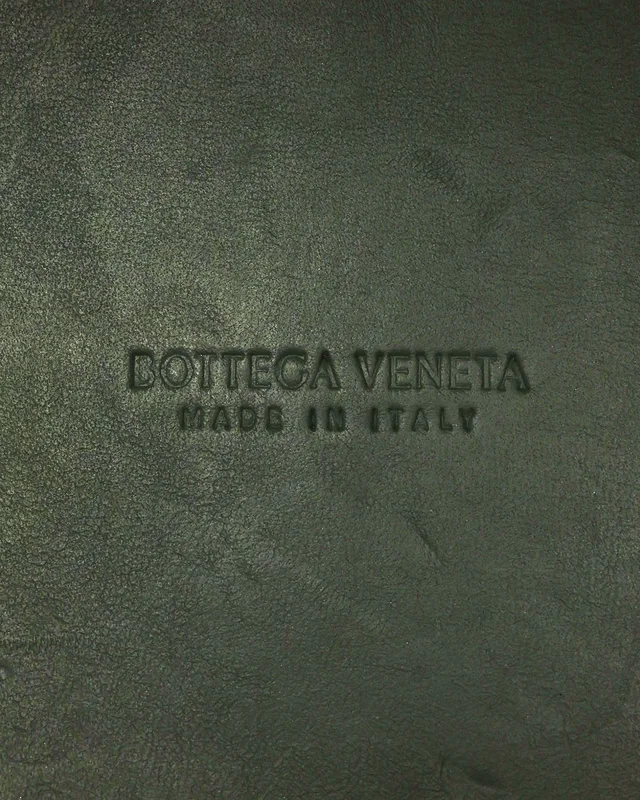 Bottega Veneta Intrecciato Medium Andiamo Bag in Woven leather from A Retro Tale, photo 8 of 11