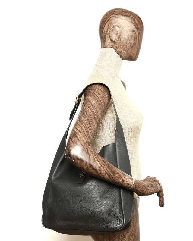 Saint Laurent Large Le 5 à 7 Supple Bag in Caviar leather from A Retro Tale, photo 10 of 10