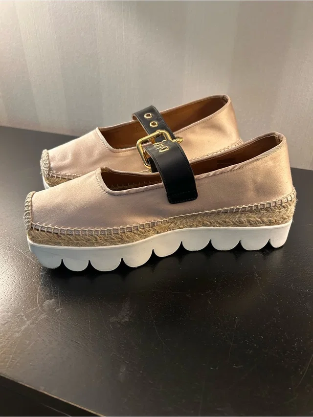 Marni Grosgrain Trim Women’s Eapadrilles in black Woven leather from Poshmark, photo 1 of 1