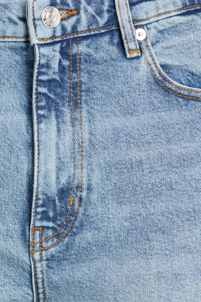 Frame The Pixie Arrow High-Rise Bootcut Jeans in Light denim, photo 4 of 4 from THE OUTNET