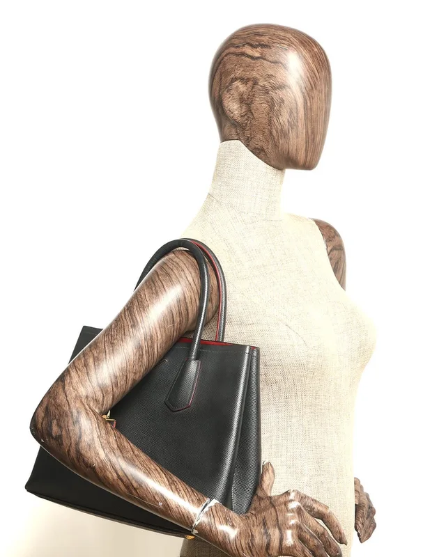 Prada Saffiano Medium Cuir Tote Bag in Saffiano leather from A Retro Tale, photo 11 of 11