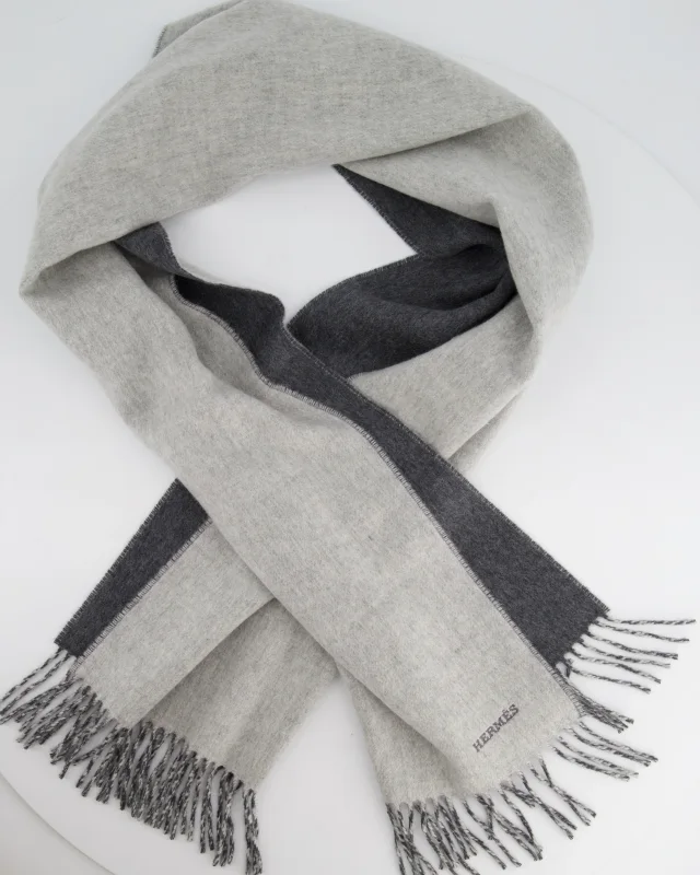 Hermès Grey Two Tone Cashmere Scarf with Stitched Logo Size 160cm x 43cm in Grey Cashmere from Sellier, photo 6 of 6